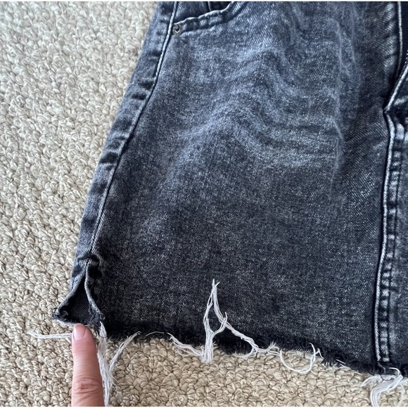 Dazy Mini Skirt‎ Womens Size Small Distressed Black Frayed Zip Closure - Picture 2 of 5